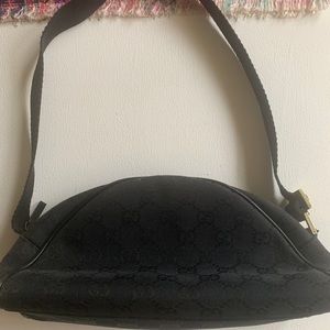Gucci baguette bag